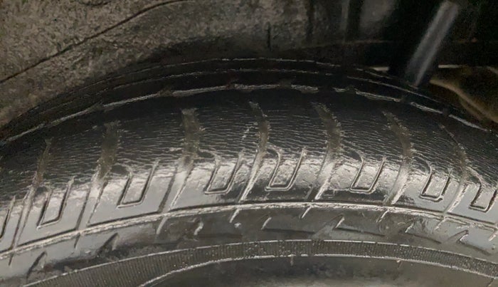 2016 Maruti Wagon R 1.0 VXI, Petrol, Manual, 46,657 km, Left Rear Tyre Tread