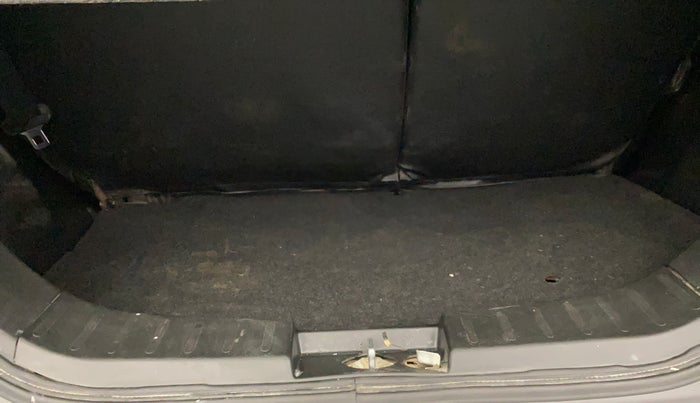 2016 Maruti Wagon R 1.0 VXI, Petrol, Manual, 46,657 km, Boot Inside