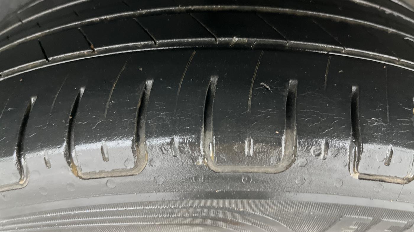 2021 MG HECTOR SHARP 1.5 DCT PETROL, Petrol, Automatic, 62,027 km, Left Rear Tyre Tread