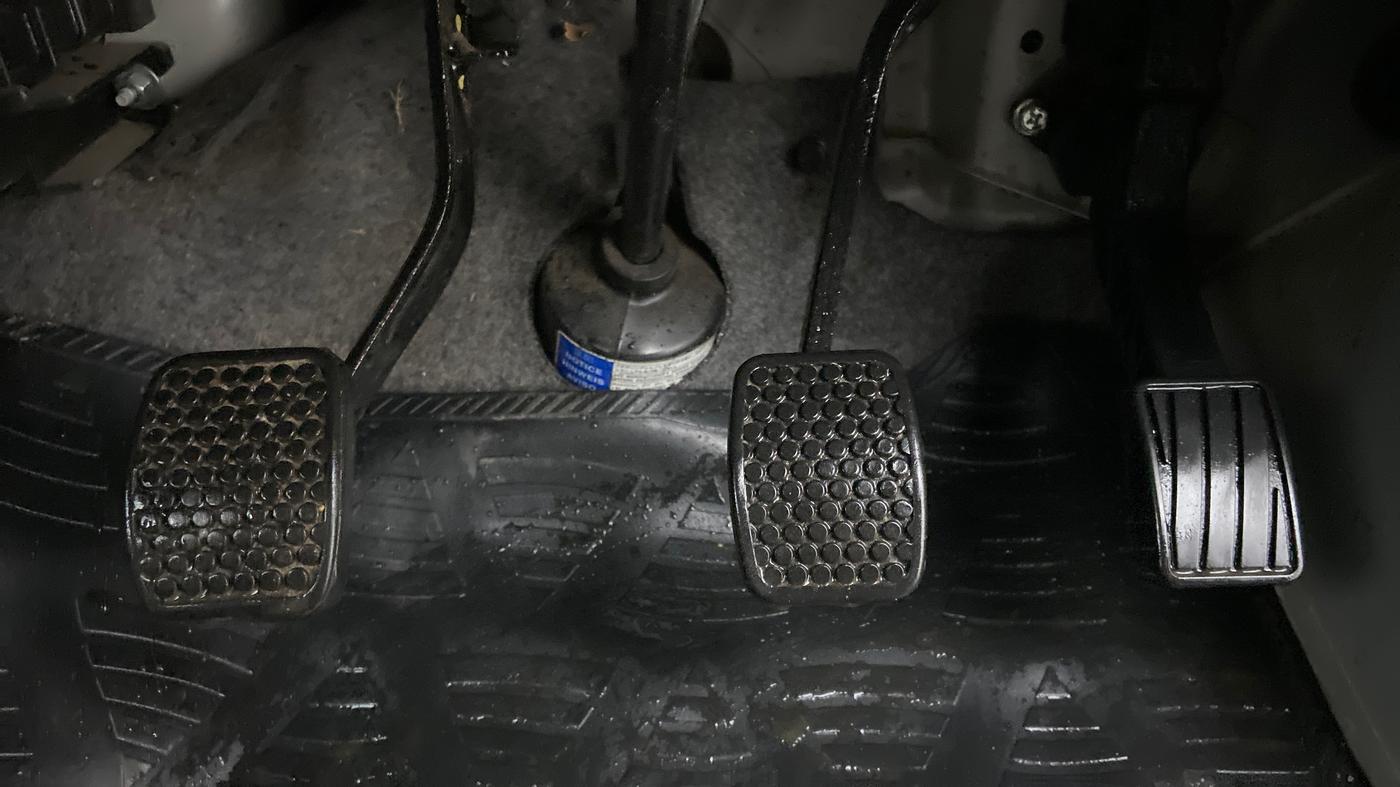 2020 Maruti Eeco 7 STR, Petrol, Manual, 8,524 km, Pedals