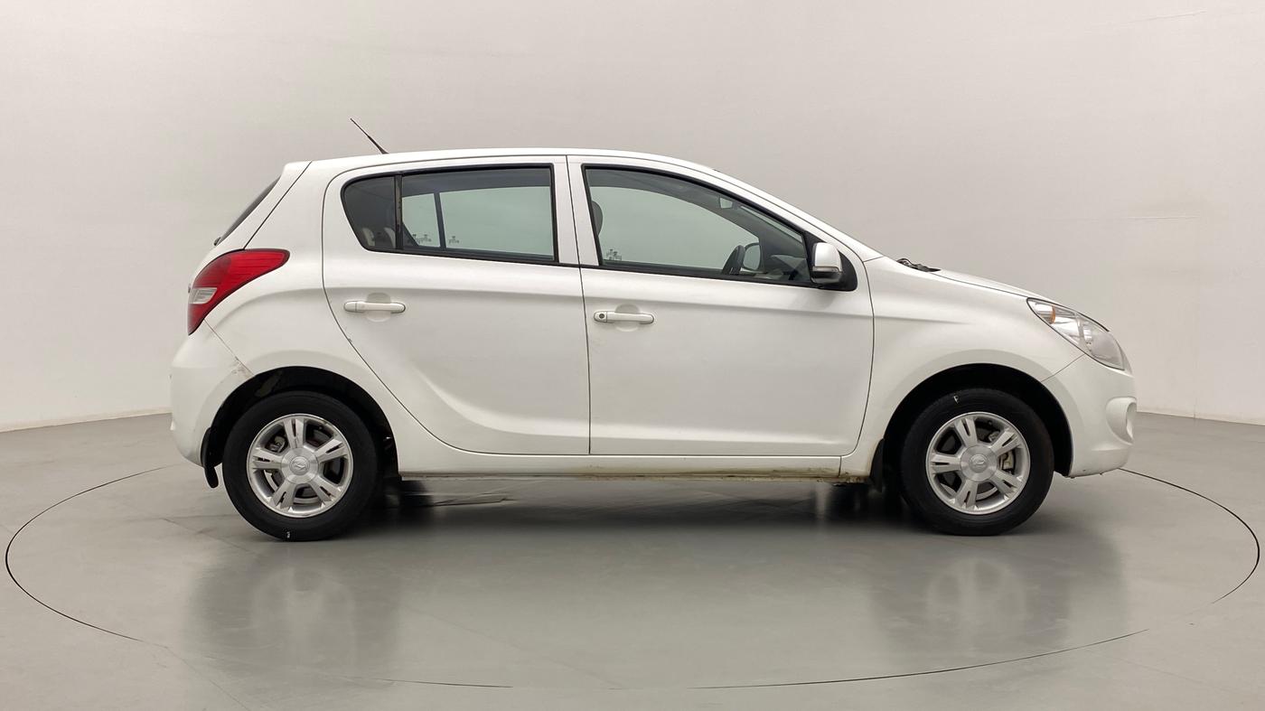 2011 Hyundai i20 ASTA 1.4 AT VTVT, Petrol, Automatic, 1,00,159 km, Right Side View