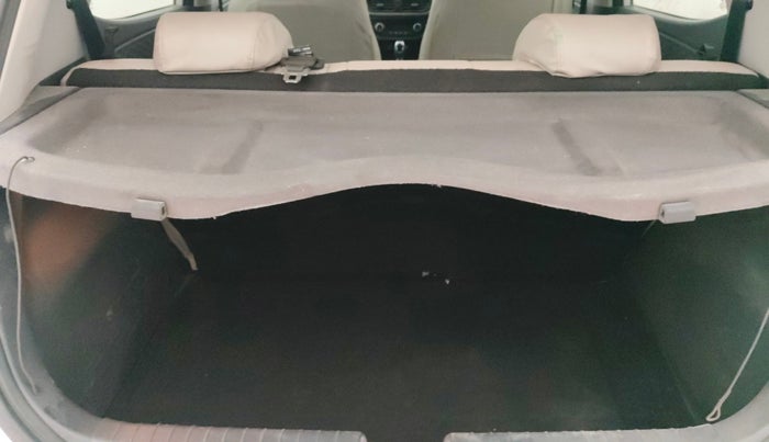 2024 Hyundai GRAND I10 NIOS SPORTZ AMT 1.2 KAPPA VTVT, Petrol, Automatic, 23,996 km, Boot Inside