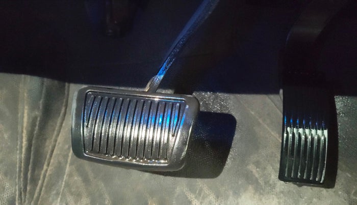 2024 Hyundai GRAND I10 NIOS SPORTZ AMT 1.2 KAPPA VTVT, Petrol, Automatic, 23,996 km, Pedals