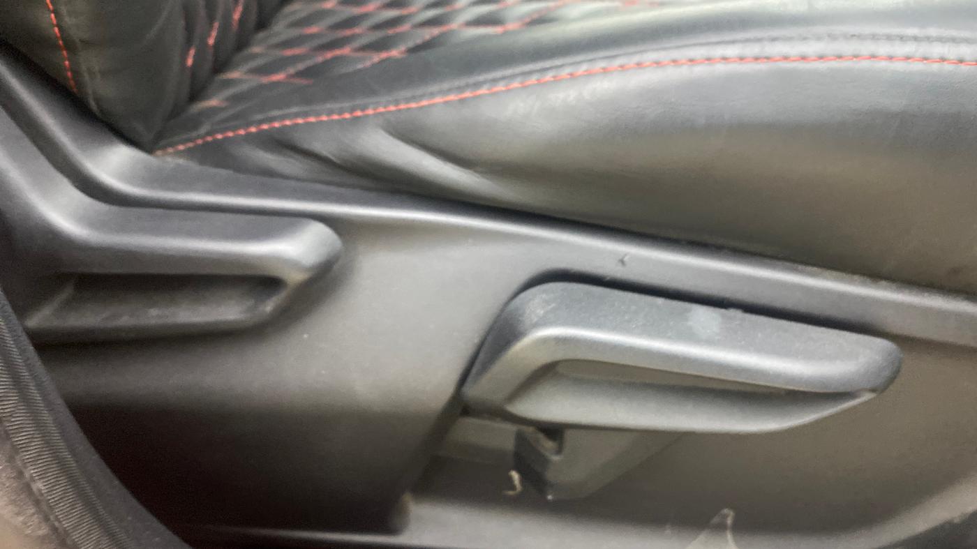 2022 Tata TIAGO NRG XZ AMT, Petrol, Automatic, 20,514 km, Driver Side Adjustment Panel