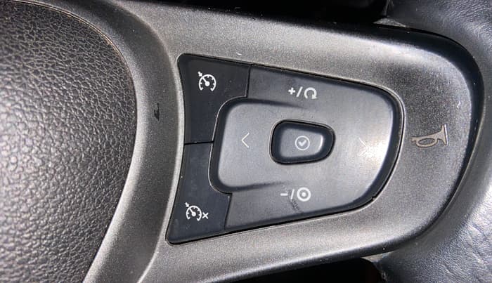 2022 Tata PUNCH CREATIVE  1.2 RTN DUAL TONE, Petrol, Manual, 85,586 km, Adaptive Cruise Control