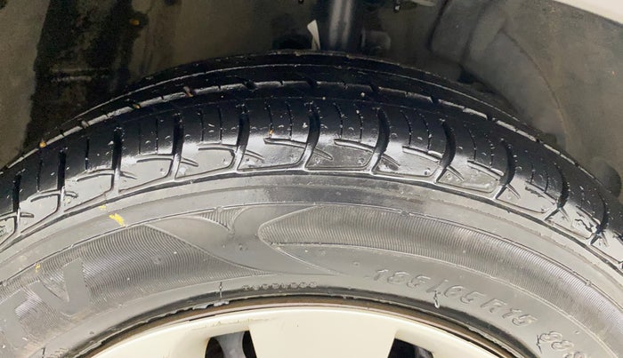 2018 Maruti Baleno DELTA CVT PETROL 1.2, Petrol, Automatic, 25,586 km, Right Front Tyre Tread