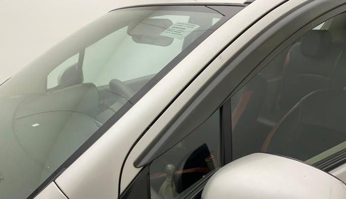 2015 Maruti Ertiga VDI, Diesel, Manual, 79,869 km, Left A pillar - Slightly dented