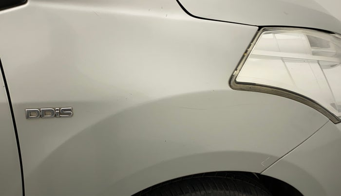 2015 Maruti Ertiga VDI, Diesel, Manual, 79,869 km, Right fender - Minor scratches