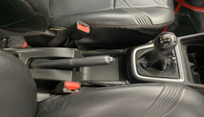 2021 Maruti Swift VXI, Petrol, Manual, 54,815 km, Gear Lever