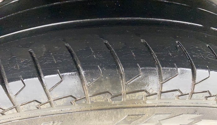 2021 Maruti Swift VXI, Petrol, Manual, 54,815 km, Right Rear Tyre Tread