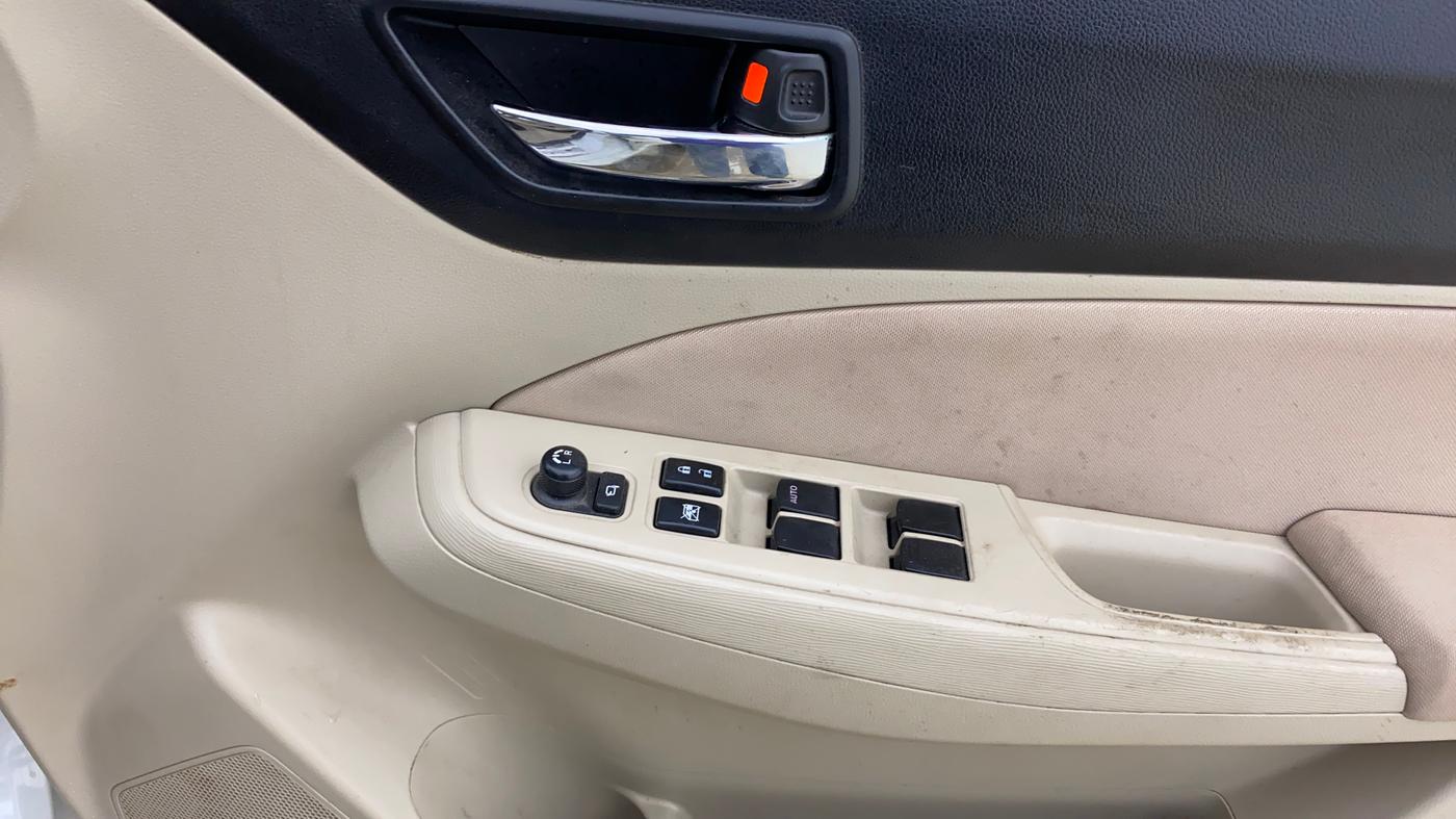 2020 Maruti Dzire VXI, Petrol, Manual, 40,573 km, Driver Side Door Panels Control
