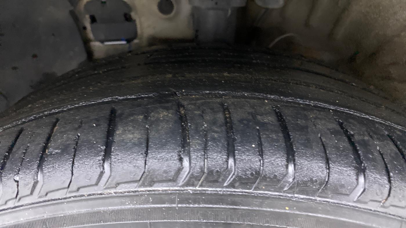 2020 Hyundai VENUE 1.0L Turbo GDI SX MT, Petrol, Manual, 60,219 km, Left Front Tyre Tread