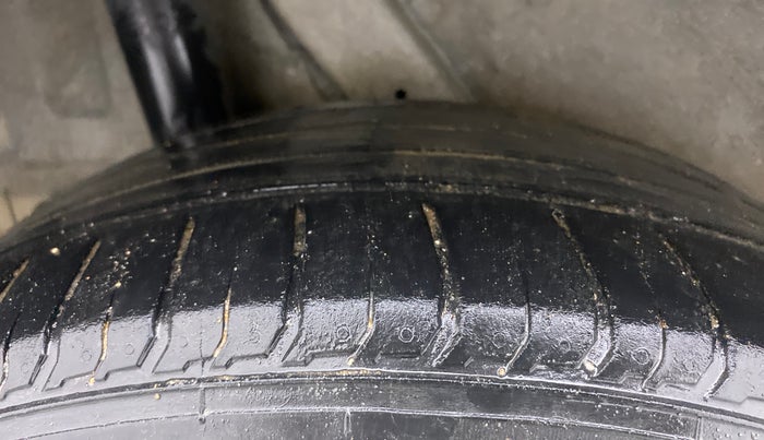 2020 Hyundai VENUE 1.0L Turbo GDI SX MT, Petrol, Manual, 60,219 km, Right Rear Tyre Tread