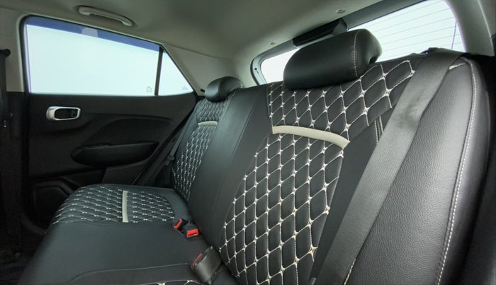 2020 Hyundai VENUE 1.0L Turbo GDI SX MT, Petrol, Manual, 60,219 km, Right Side Rear Door Cabin