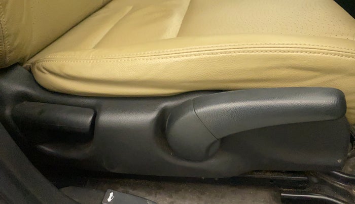 2018 Honda City 1.5L I-VTEC VX, Petrol, Manual, 49,726 km, Driver Side Adjustment Panel