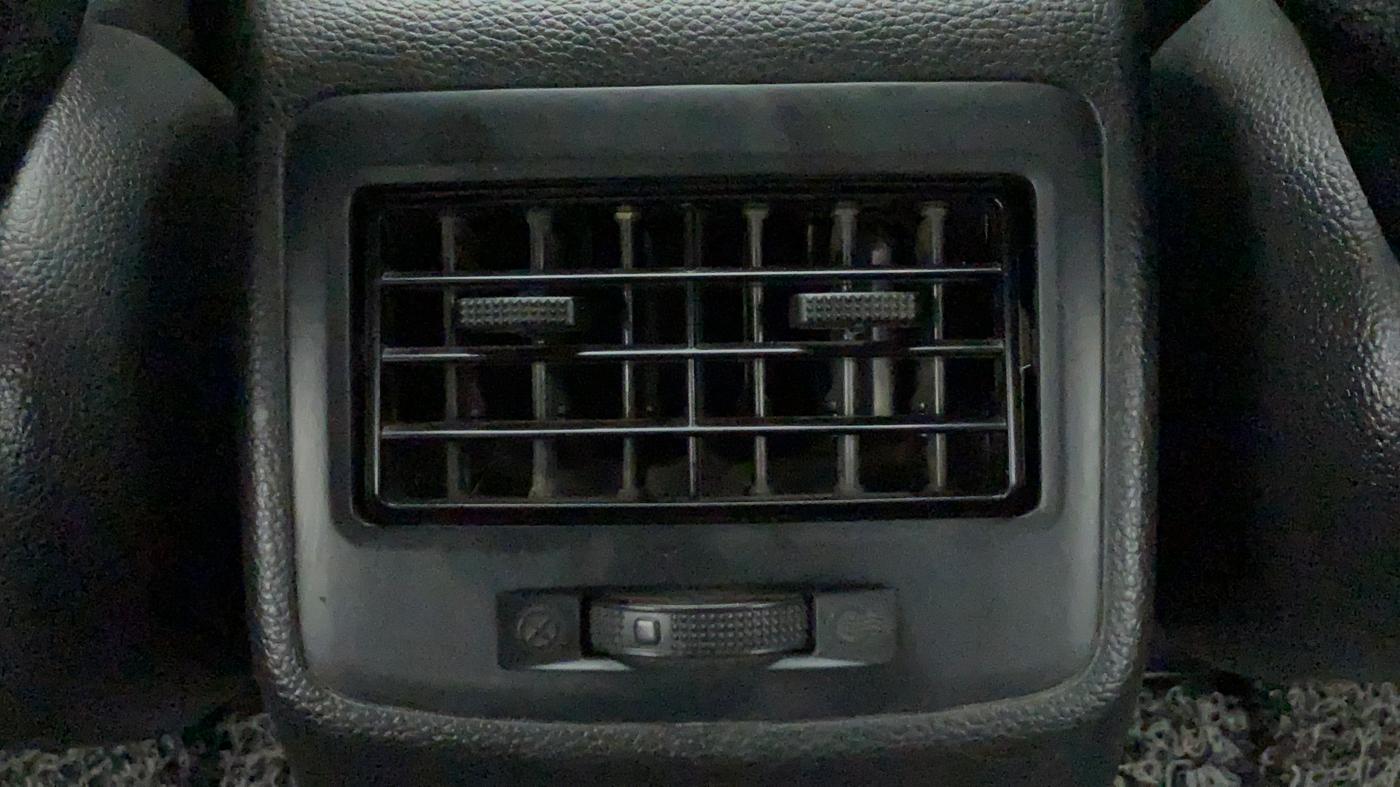 2018 Hyundai Xcent E+, CNG, Manual, 57,279 km, Rear AC Vents