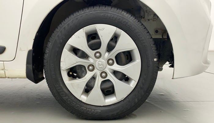 2018 Hyundai Xcent E+, CNG, Manual, 57,279 km, Right Front Wheel