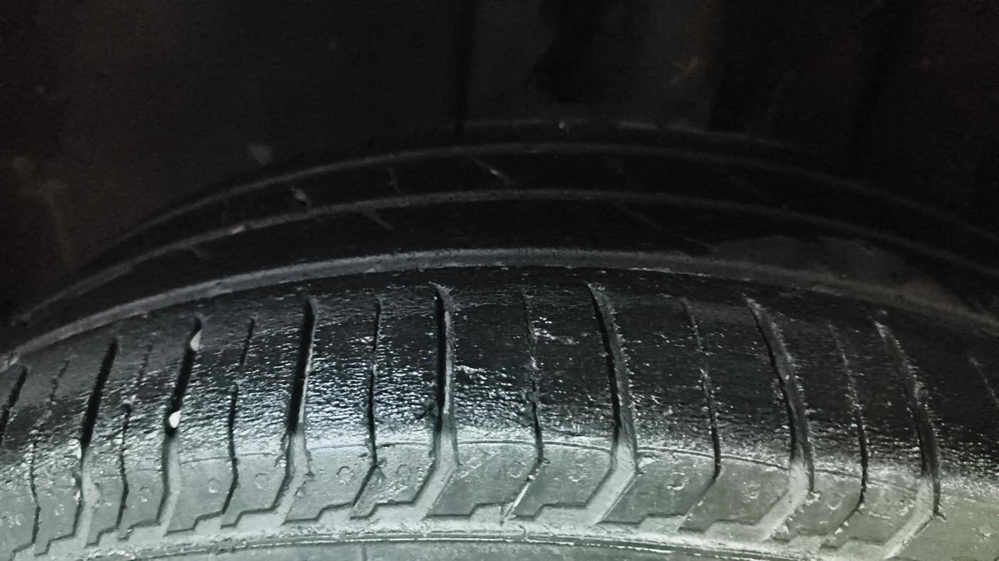 2022 Tata PUNCH PURE MT, Petrol, Manual, 78,306 km, Left Front Tyre Tread