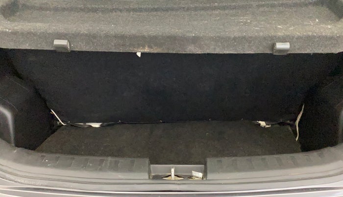 2014 Maruti Swift VXI, Petrol, Manual, 28,038 km, Boot Inside