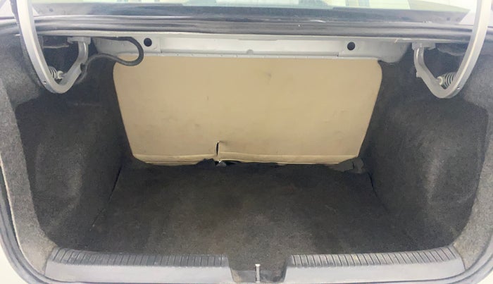 2016 Volkswagen Ameo HIGHLINE1.2L, Petrol, Manual, 55,435 km, Boot Inside