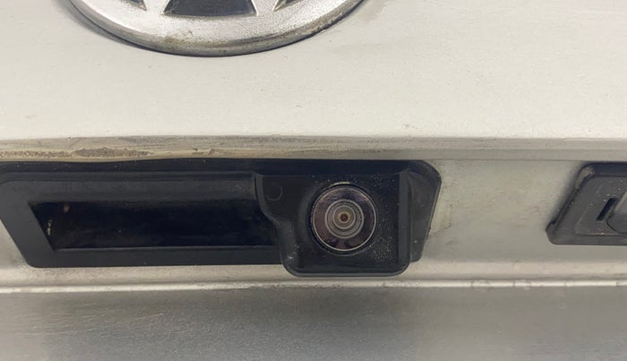 2016 Volkswagen Ameo HIGHLINE1.2L, Petrol, Manual, 55,435 km, Parking Camera