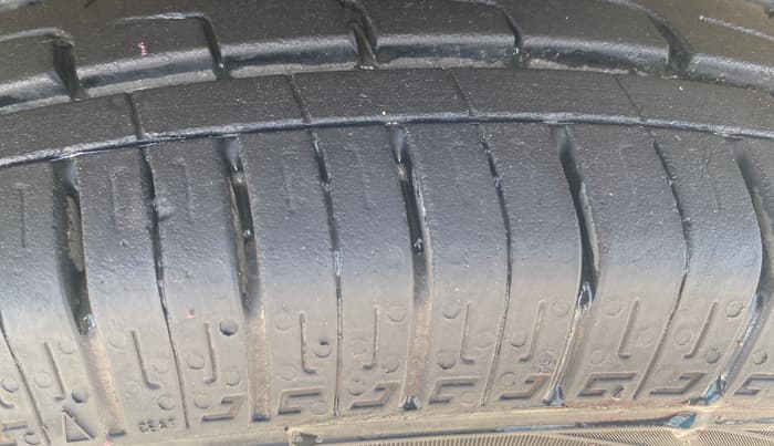 2017 Maruti Wagon R 1.0 VXI AMT, Petrol, Automatic, 66,893 km, Right Front Tyre Tread