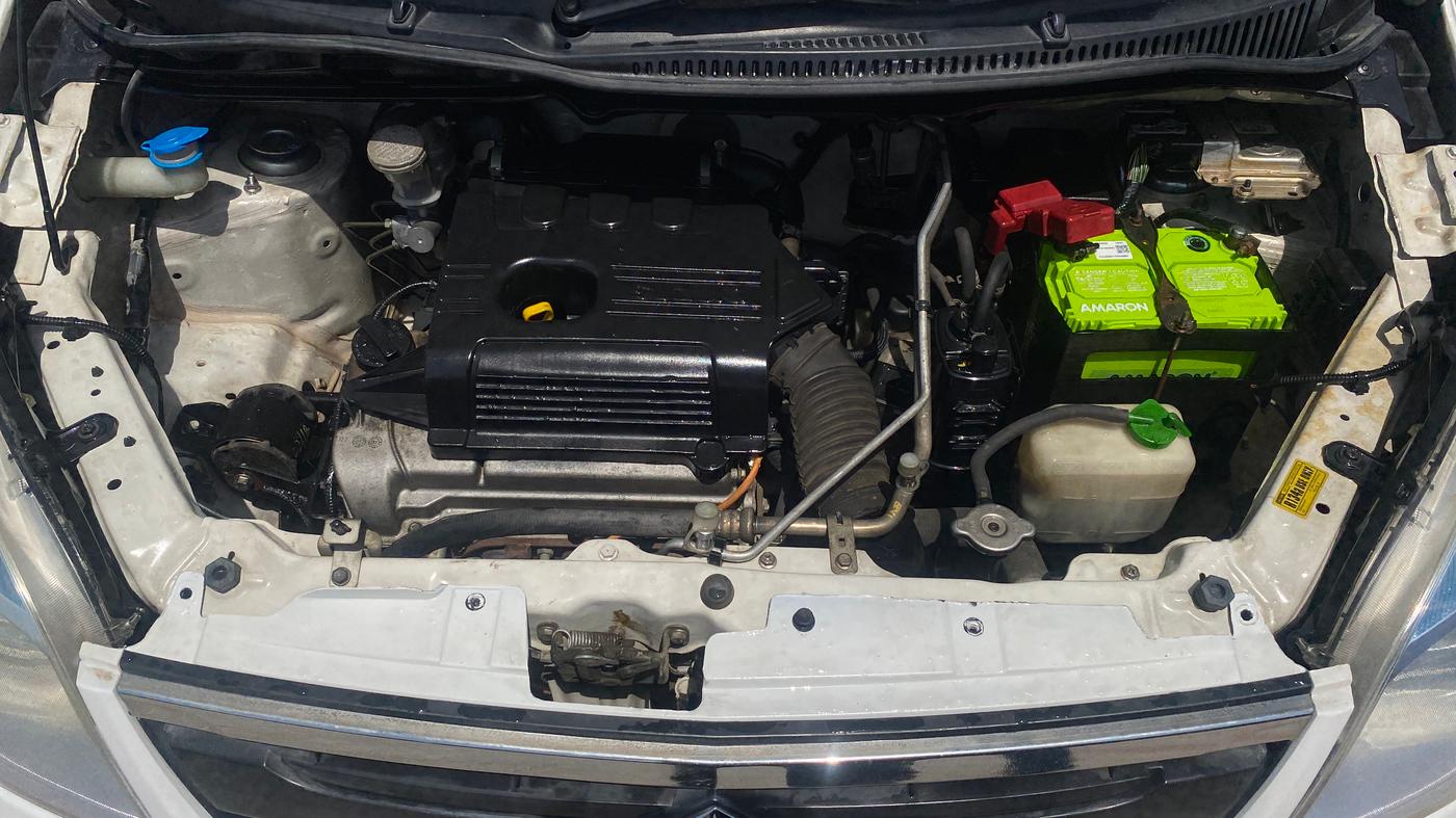 2017 Maruti Wagon R 1.0 VXI AMT, Petrol, Automatic, 66,893 km, Engine View