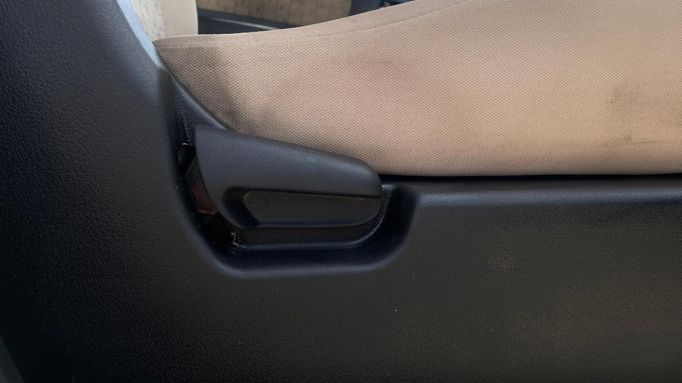 2017 Maruti Wagon R 1.0 VXI AMT, Petrol, Automatic, 66,893 km, Driver Side Adjustment Panel
