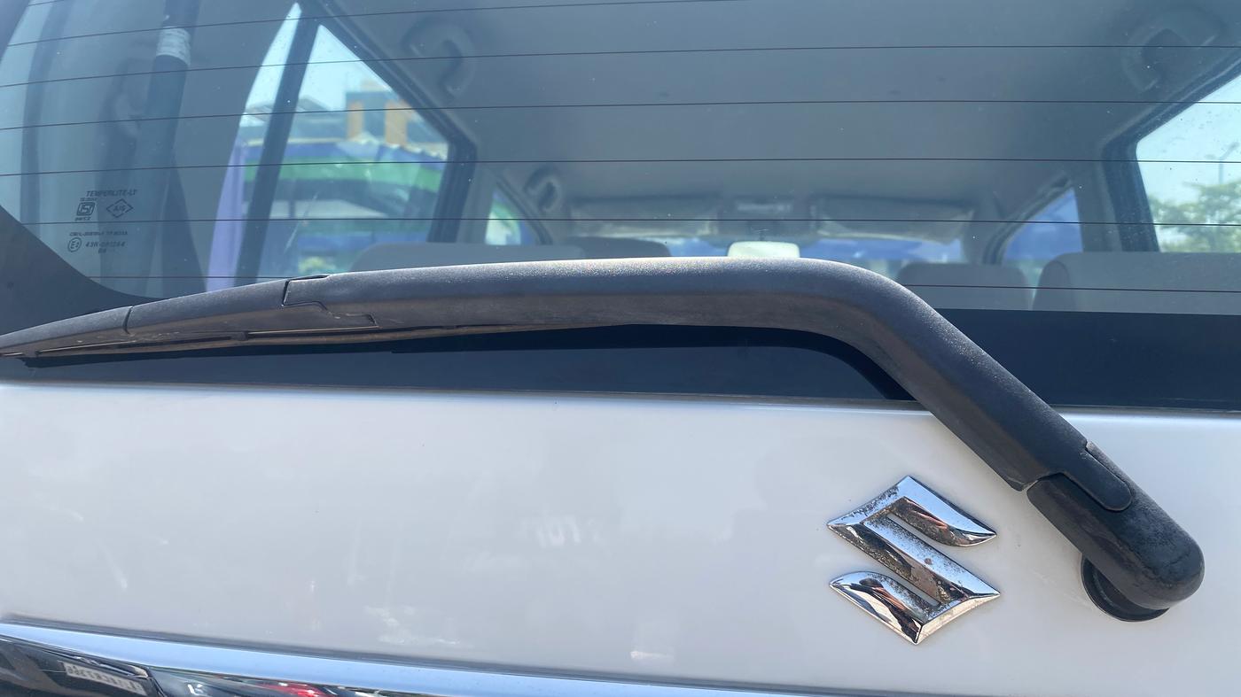 2017 Maruti Wagon R 1.0 VXI AMT, Petrol, Automatic, 66,893 km, Rear Wiper