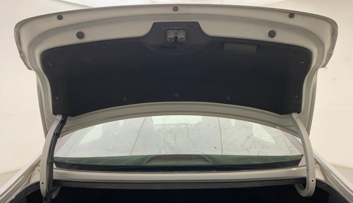 2017 Hyundai New Elantra 2.0 SX(O) AT PETROL, Petrol, Automatic, 76,064 km, Boot Door Open