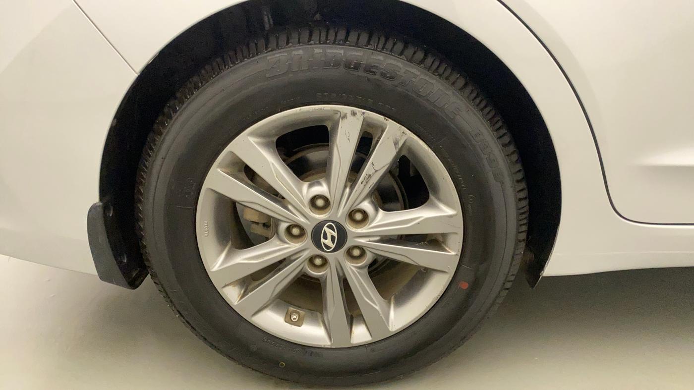 2017 Hyundai New Elantra 2.0 SX(O) AT PETROL, Petrol, Automatic, 76,064 km, Right Rear Wheel