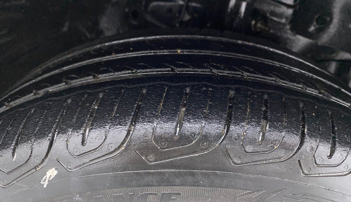 2013 Honda Amaze 1.2L I-VTEC EX, Petrol, Manual, 82,081 km, Right Front Tyre Tread