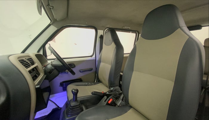 2012 Maruti Eeco 7 STR, CNG, Manual, 73,026 km, Right Side Front Door Cabin