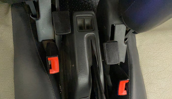 2012 Maruti Eeco 7 STR, CNG, Manual, 73,026 km, Driver Side Adjustment Panel