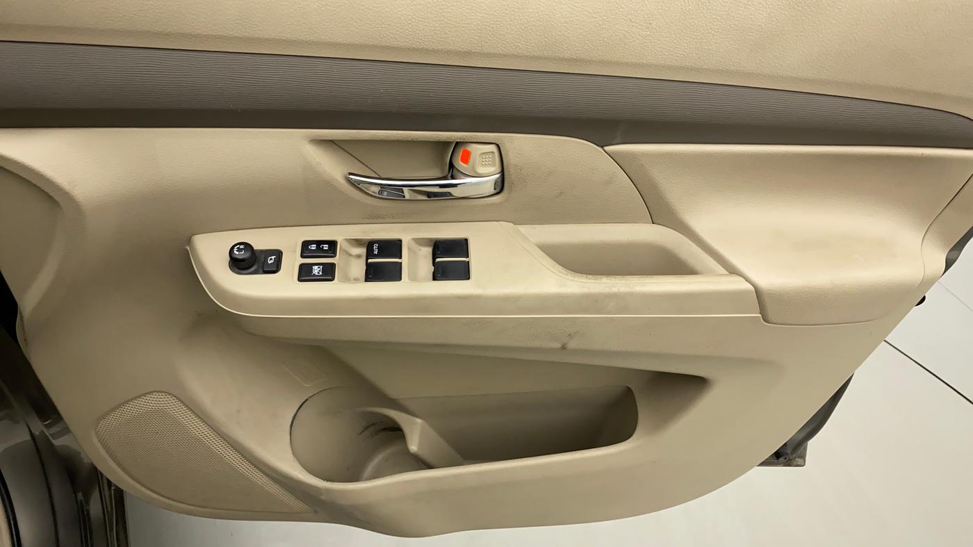 2021 Maruti Ertiga VXI CNG, CNG, Manual, 9,085 km, Driver Side Door Panels Control