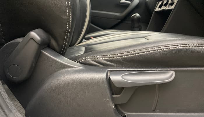2017 Volkswagen Polo TRENDLINE 1.2L PETROL, Petrol, Manual, 75,643 km, Driver Side Adjustment Panel