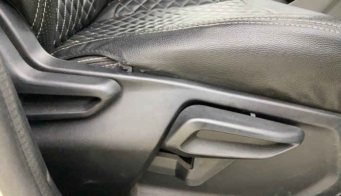 2023 Tata Tiago XTA PETROL, Petrol, Automatic, 36,743 km, Driver Side Adjustment Panel