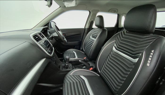 2021 Maruti Vitara Brezza VXI, Petrol, Manual, 3,908 km, Right Side Front Door Cabin