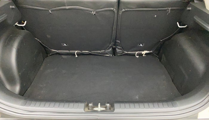 2023 Hyundai VENUE E 1.2, Petrol, Manual, 16,161 km, Boot Inside