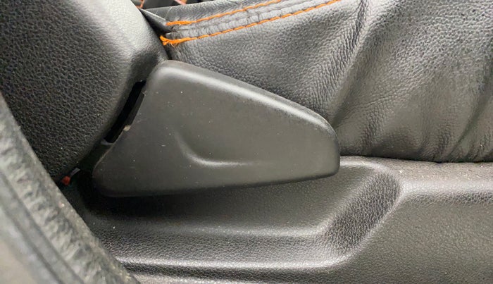 2021 Renault Kwid RXL, Petrol, Manual, 15,388 km, Driver Side Adjustment Panel