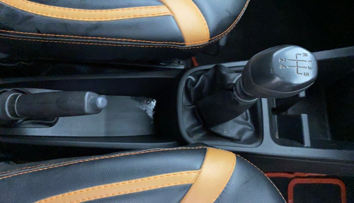 2021 Renault Kwid RXL, Petrol, Manual, 15,388 km, Gear Lever
