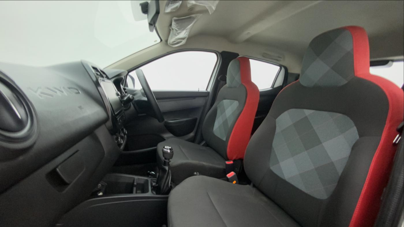 2022 Renault Kwid RXT 1.0, Petrol, Manual, 5,566 km, Right Side Front Door Cabin