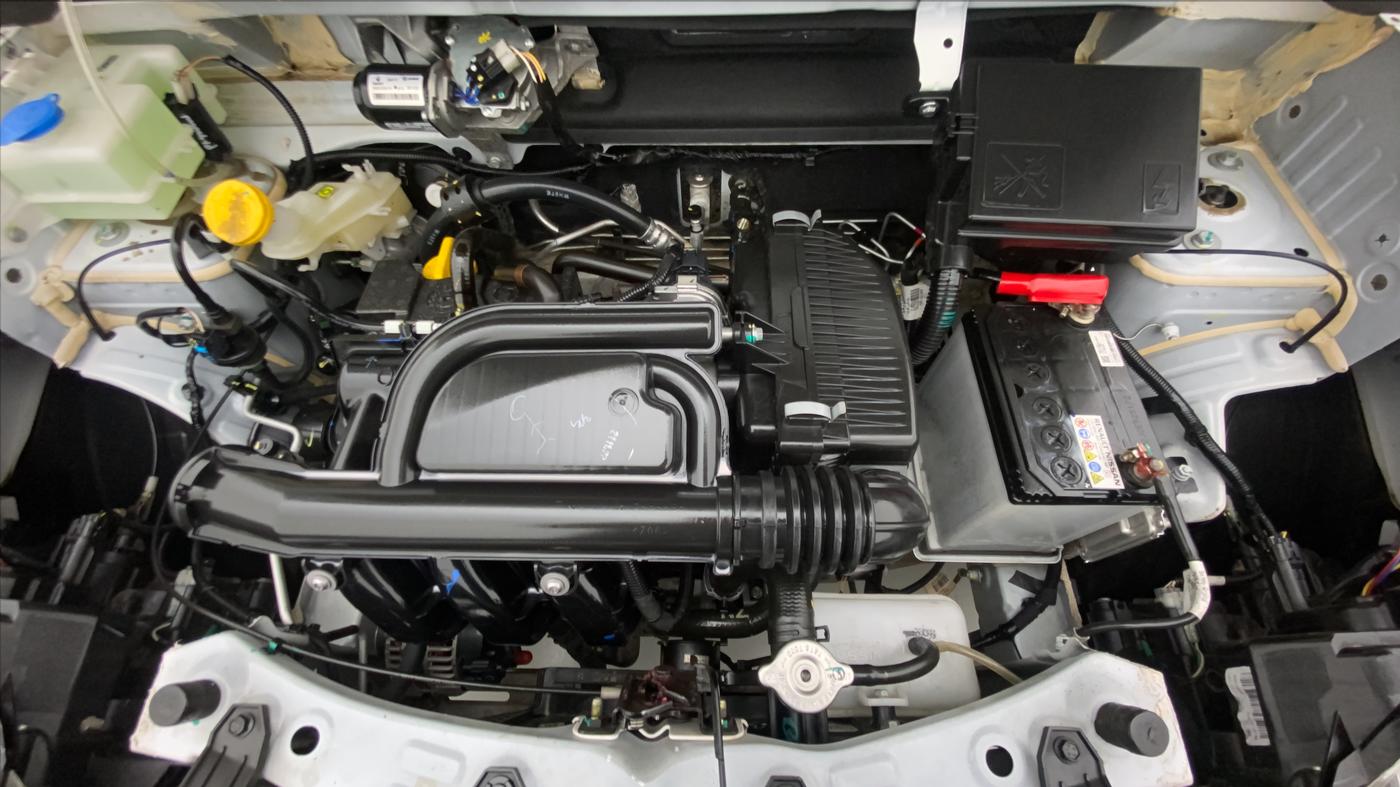 2022 Renault Kwid RXT 1.0, Petrol, Manual, 5,566 km, Open Bonet
