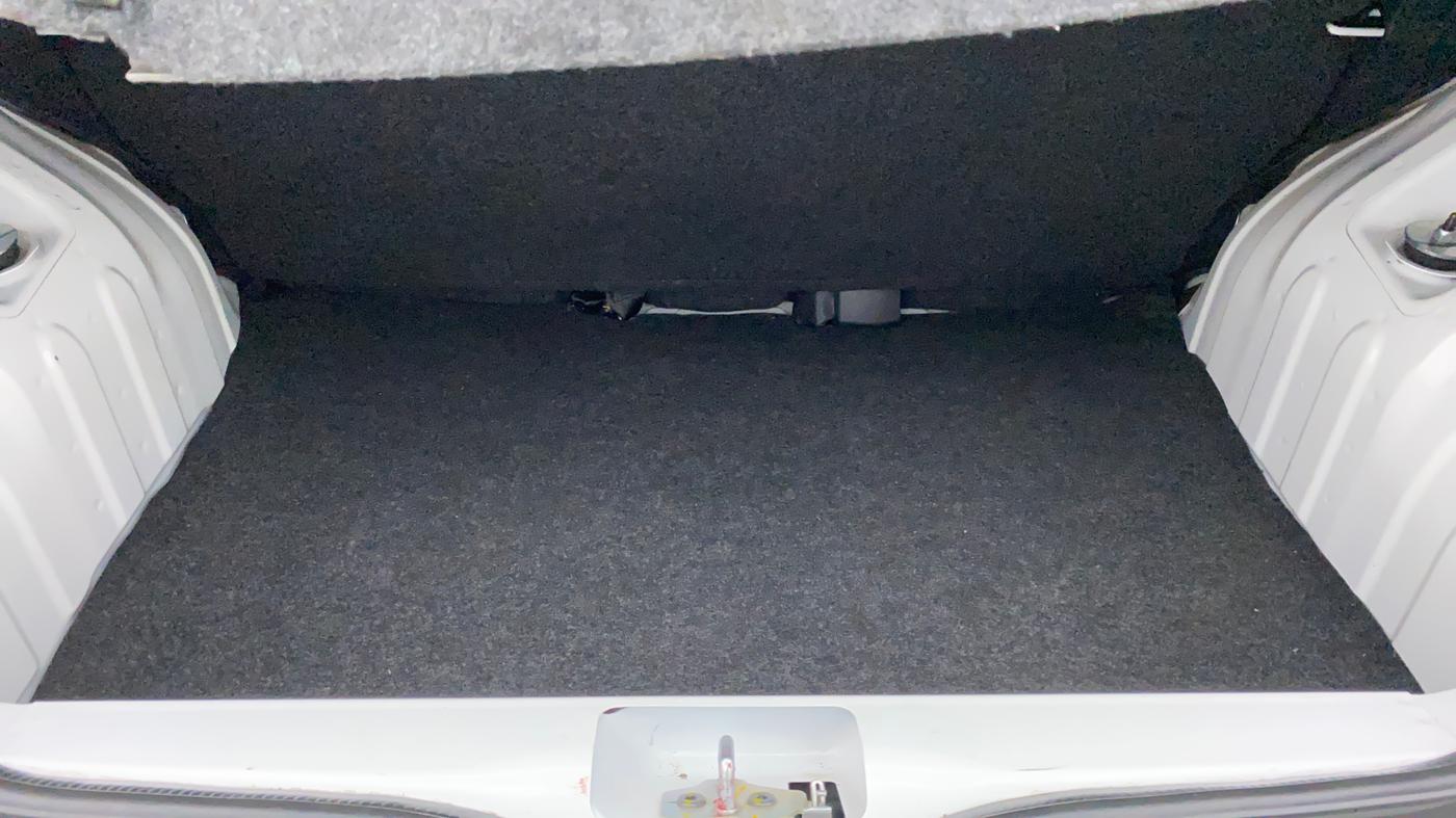 2022 Renault Kwid RXT 1.0, Petrol, Manual, 5,566 km, Boot Inside