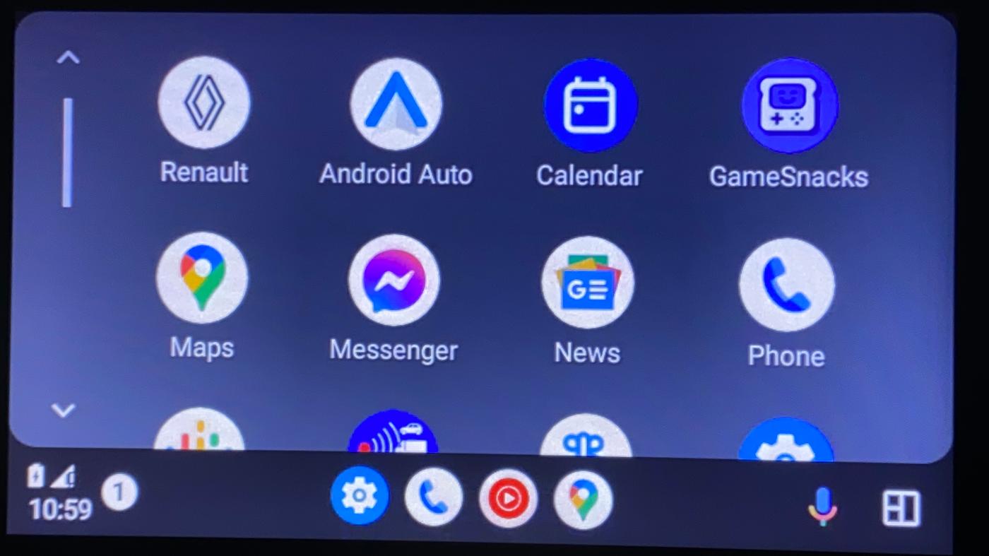 2022 Renault Kwid RXT 1.0, Petrol, Manual, 5,566 km, Apple CarPlay and Android Auto