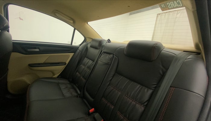 2022 Honda Amaze 1.5L I-DTEC VX CVT, Diesel, Automatic, 18,610 km, Right Side Rear Door Cabin