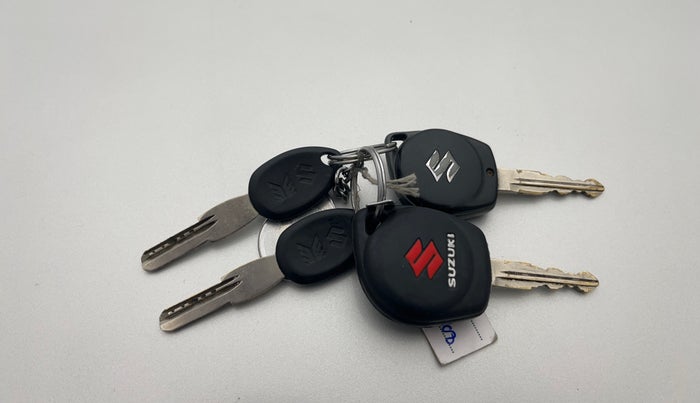 2013 Maruti Swift Dzire VXI, Petrol, Manual, 1,17,737 km, Key Close Up