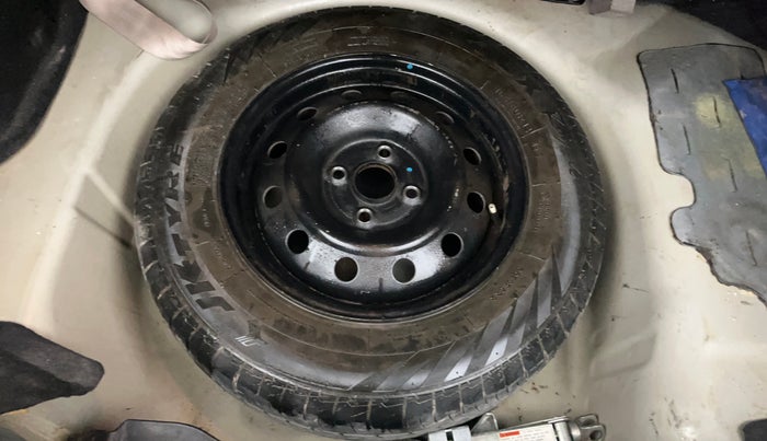 2013 Maruti Swift Dzire VXI, Petrol, Manual, 1,17,737 km, Spare Tyre