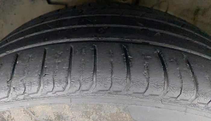 2019 Hyundai VENUE SX PLUS 1.0 TURBO DCT, Petrol, Automatic, 32,596 km, Left Front Tyre Tread