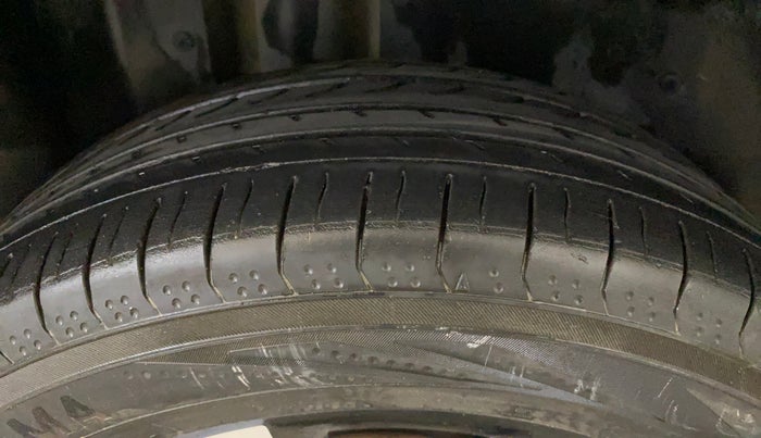 2020 MG HECTOR SHARP 1.5 DCT PETROL, Petrol, Automatic, 51,470 km, Right Rear Tyre Tread